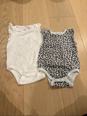 GAP & OLD NAVY Baby White and leopard print bodysuits